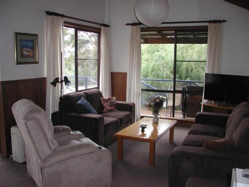 Rainbow House - Accommodation Options