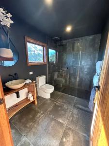 Rainy Hill Retreat - The Loft - Accommodation and Amenities