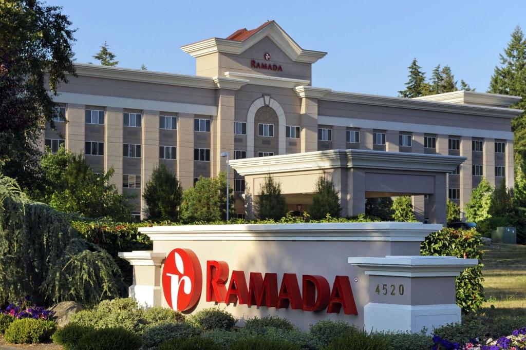 Ramada by Wyndham Olympia - Amenities and Facilities