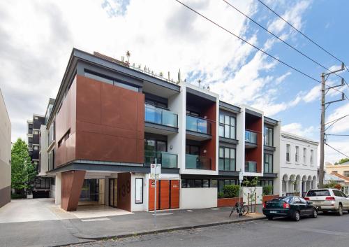 RNR Serviced Apartments North Melbourne - Accommodation Options