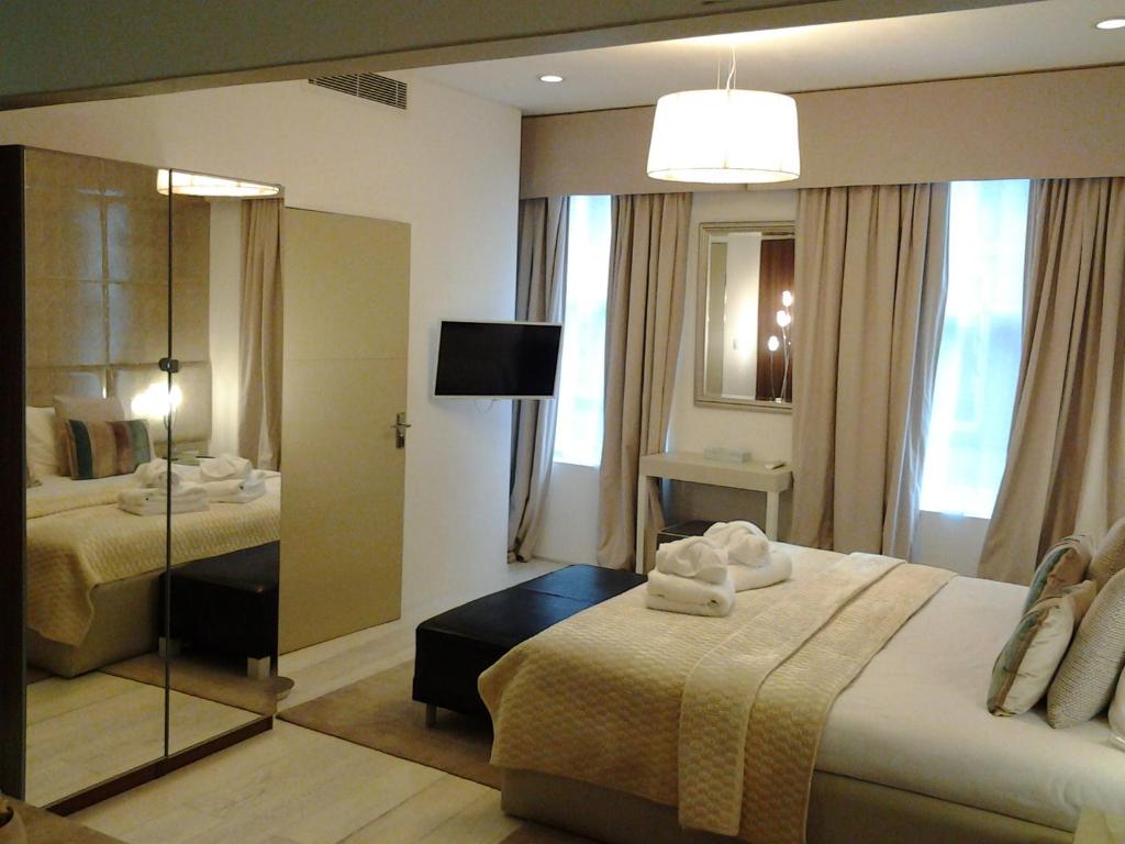Room Home Stay Review