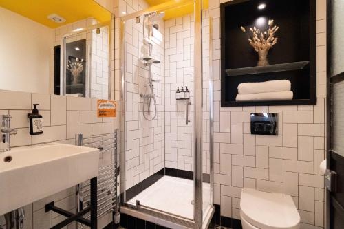 Room2 Hammersmith Townhouse - Guest Reviews and Ratings