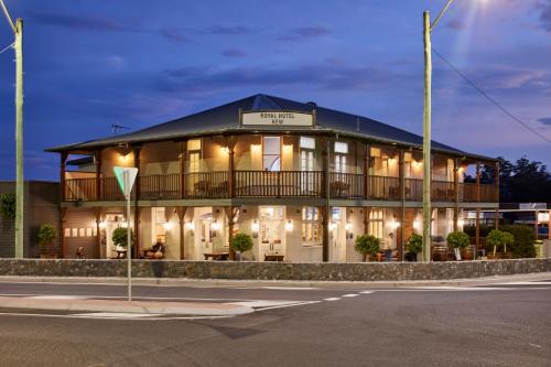 Royal Hotel Kew - Accommodation Features