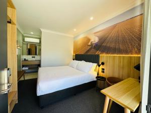 Royal Hotel-Motel - Accommodation Details