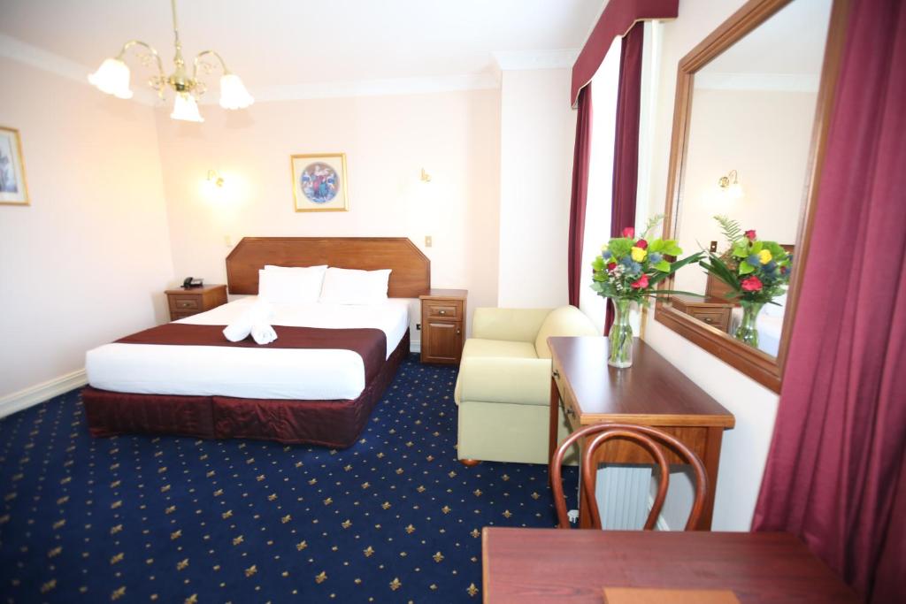 Royal Palace Review