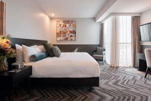 Rydges Perth Kings Square - Location and Accessibility