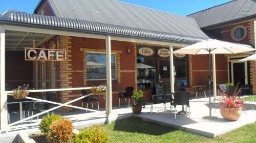Sheffield Motor Inn - Accommodation Options