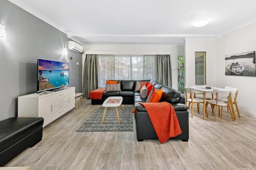 Smugglers On The Beach - Accommodation Types and Amenities