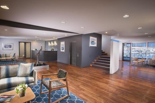 Somerset on the Pier Hobart - Convenient Downtown Location