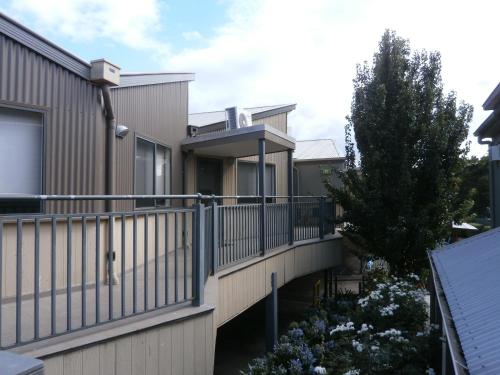 Sovereign Views Apartments - Accommodation Details