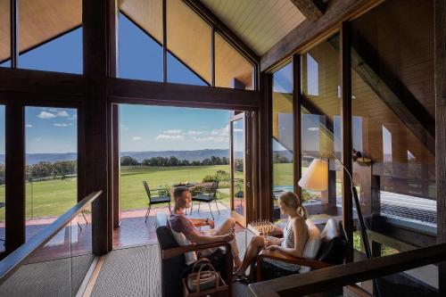 Spicers Peak Lodge - Lodge Types and Amenities