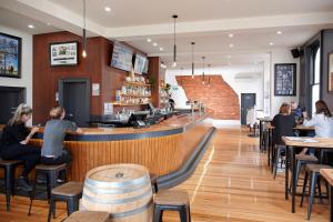 Sports Garden Hotel - Location and Attractions