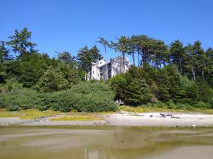 Starfish Point - Amenities and Accommodations