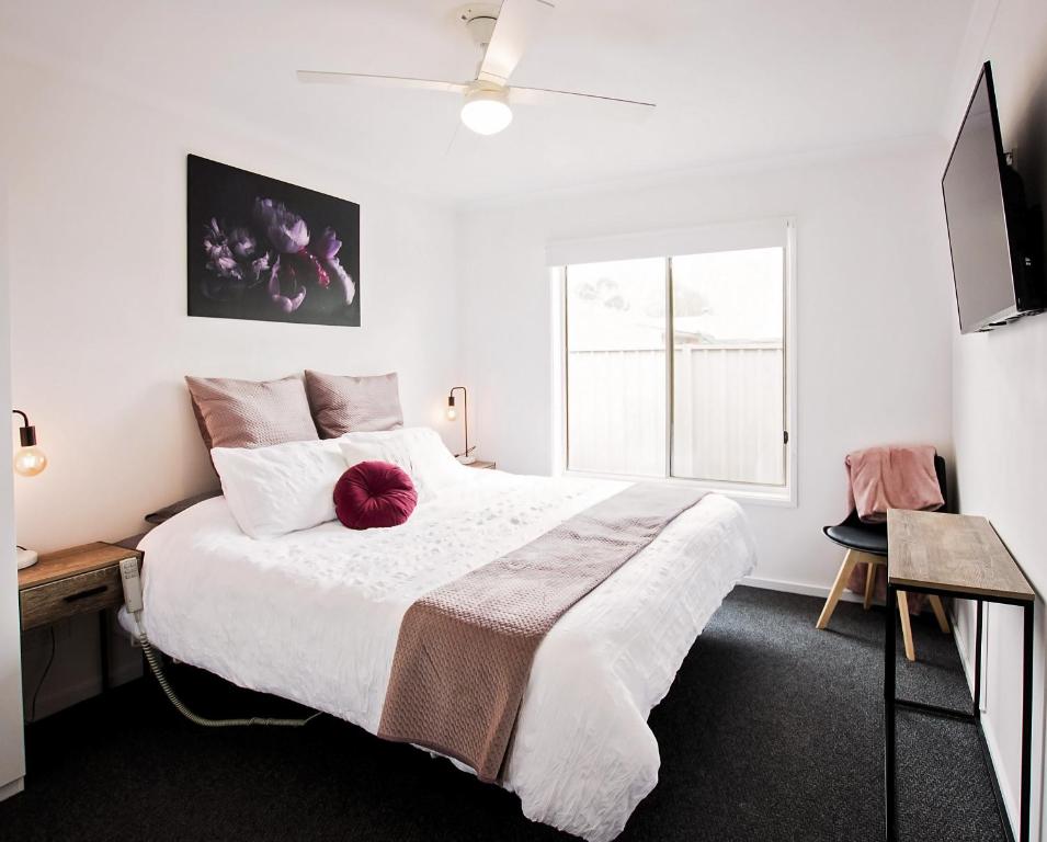 Sunny Shackell - Echuca Moama Holiday Accommodation - Accommodation Amenities