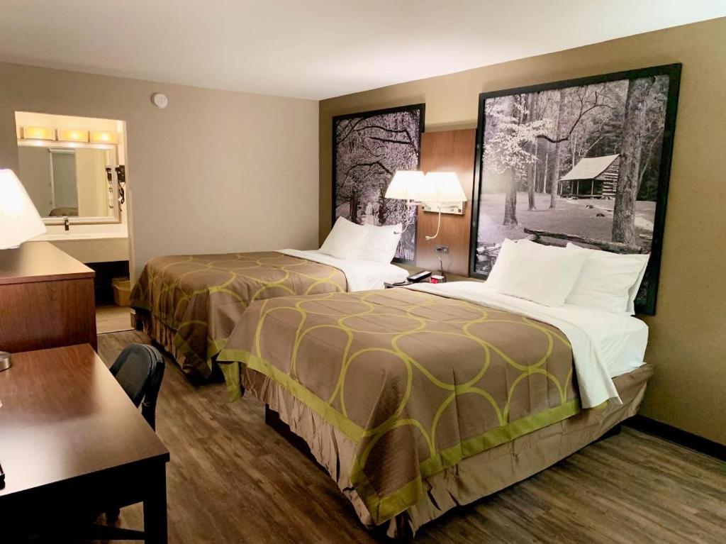 Super 8 by Wyndham Cookeville, TN - Amenities and Facilities