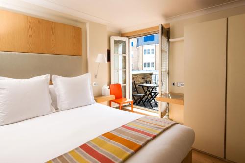 Sydney House Chelsea - Amenities and Services