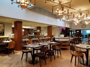 The Athenaeum Hotel & Residences - Dining Experiences at 116