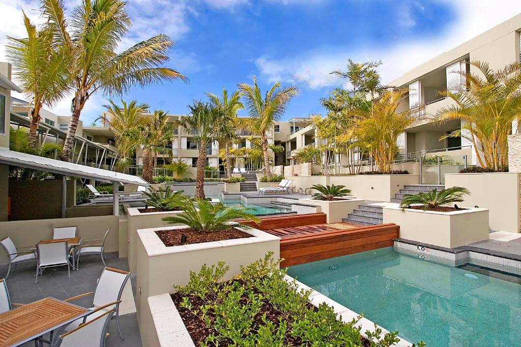 The Beach Cabarita Review