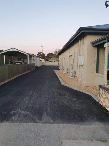 The Bend Abode - Location and Access