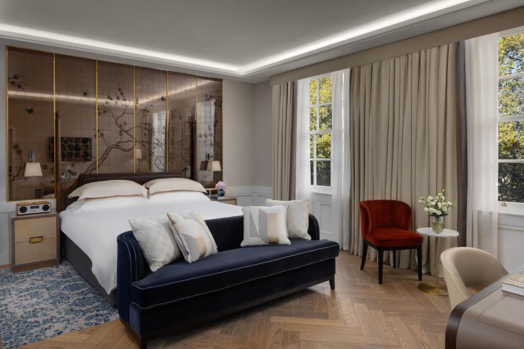 The Biltmore Mayfair Review