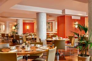 The Bloomsbury Hotel - Exceptional Amenities