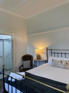 The Bolt Inn - Accommodation Options