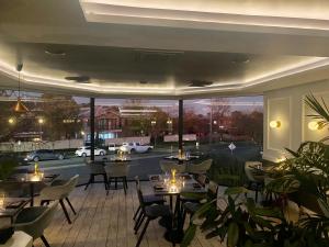 The Charles Boutique Hotel & Dining - Accommodations and Amenities
