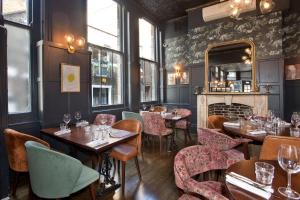 The Clerk & Well Pub and Rooms - Convenient Central London Location