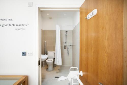 The Cleveland - Room Amenities