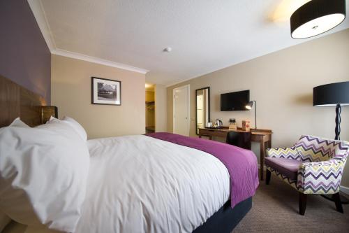 The Crown & Greyhound by Innkeepers Collection - Amenities and Services Offered