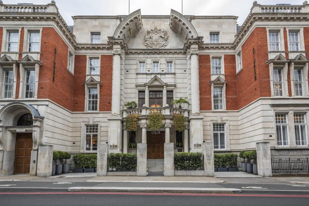 The Dixon, Tower Bridge, Autograph Collection Review