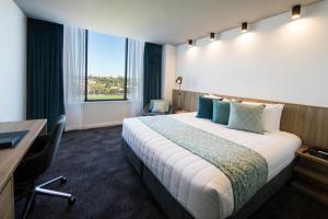 The Gateway Inn, Newcastle - Location and Accessibility