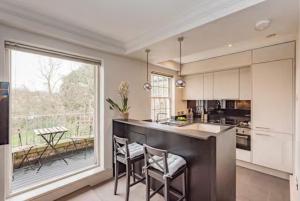 The Harrington - Knightsbridge - 18 Rutland Gate - Accommodation Highlights