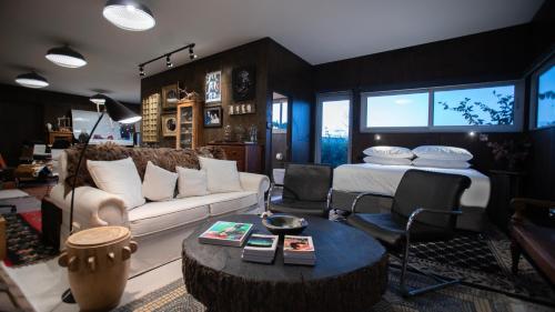The Hill House Panorama - Exceptional Guest Experiences