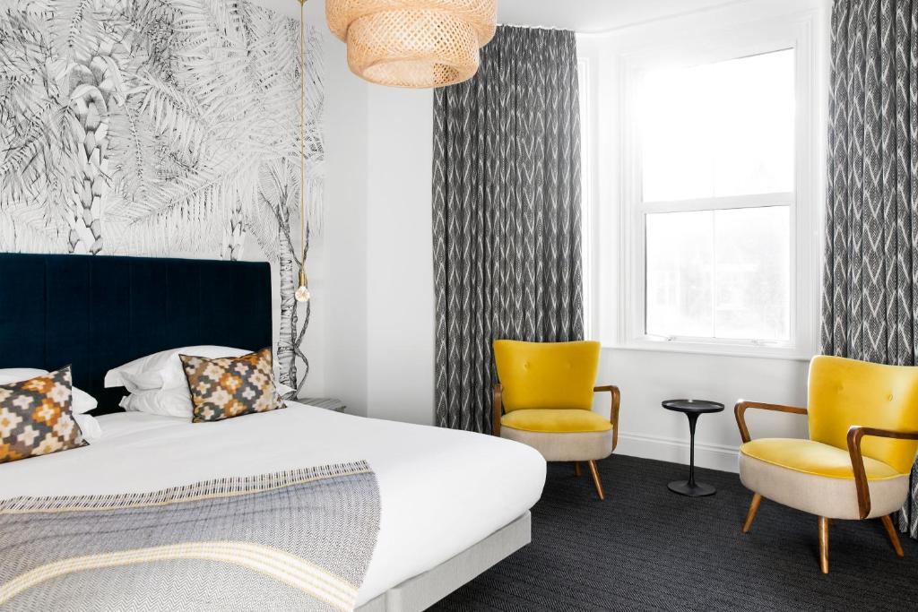 The Lodge Hotel – Putney Review