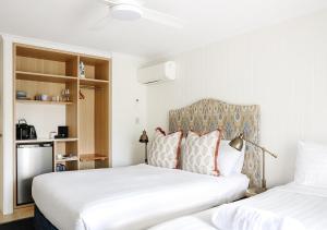 The Lord Byron - Comfortable Accommodation Offerings