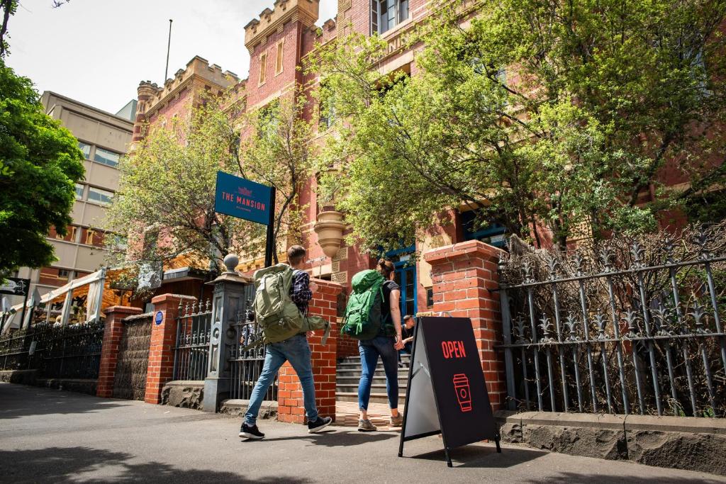 The Mansion Melbourne - Accommodation and Facilities