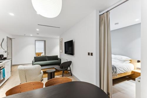 The Marloes - Room Types and Amenities