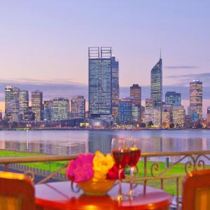 The Peninsula Riverside Serviced Apartments - Guest Experiences and Ratings