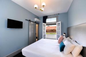 The Stirling Arms Hotel - Accommodation Options