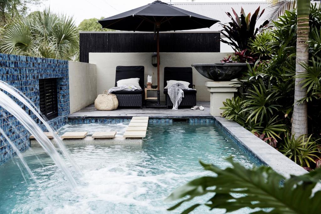The Villas of Byron Review