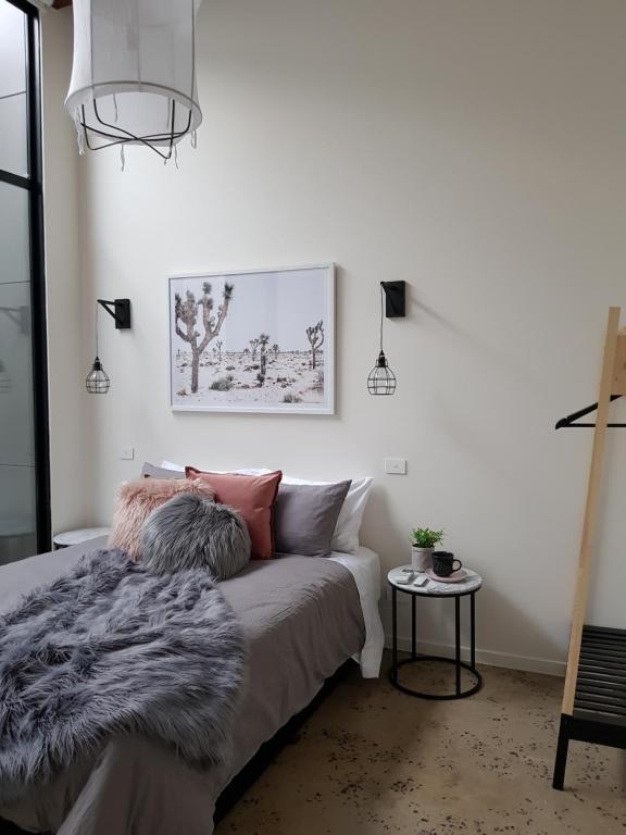 THE WAREHOUSE APARTMENTS Review
