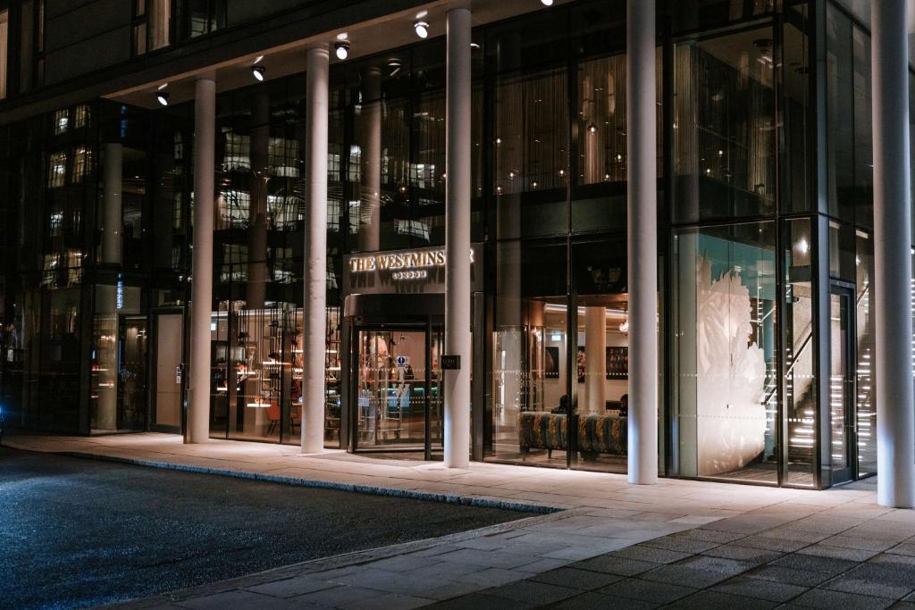 The Westminster London, Curio Collection by Hilton Review