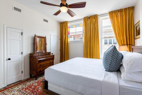 The Woodford Hotel - Room Amenities and Facilities
