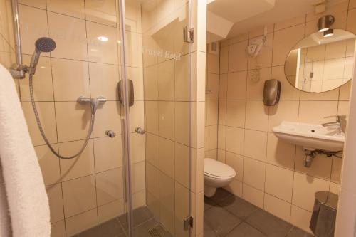 Travel Hotel Amsterdam - Guest Ratings and Feedback