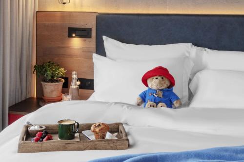 Treehouse Hotel London - Facilities and Services