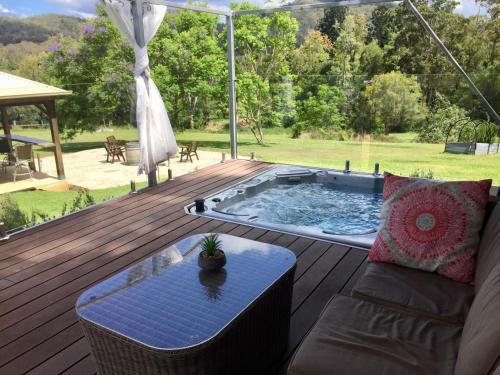 Tuckers Retreat - Accommodation Features