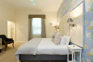 Twelve on Albert - Room Amenities