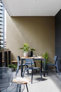 Tyrian Albert Park Lake Review - Accommodation Options