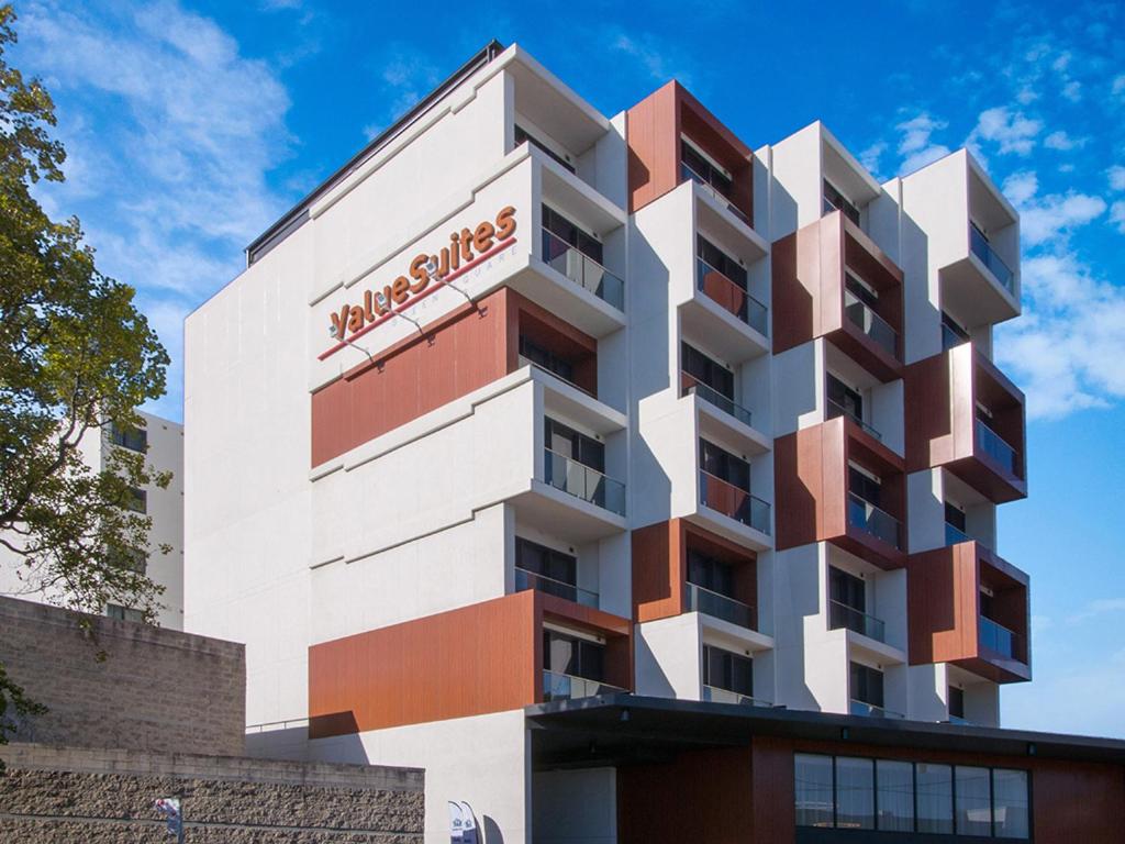Value Suites Green Square Review
